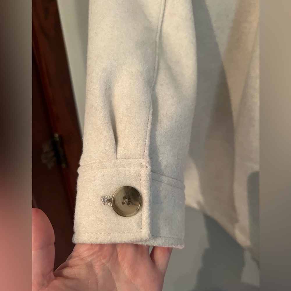 Old Navy Oversized Shacket - Picture 8 of 9